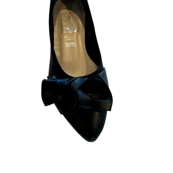 Libera Mente Flats with Bows (NWT) - Picture 2 of 6